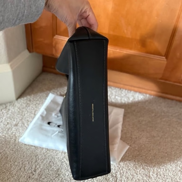 Coach Shoulder Bag 28 in black - Picture 7 of 7